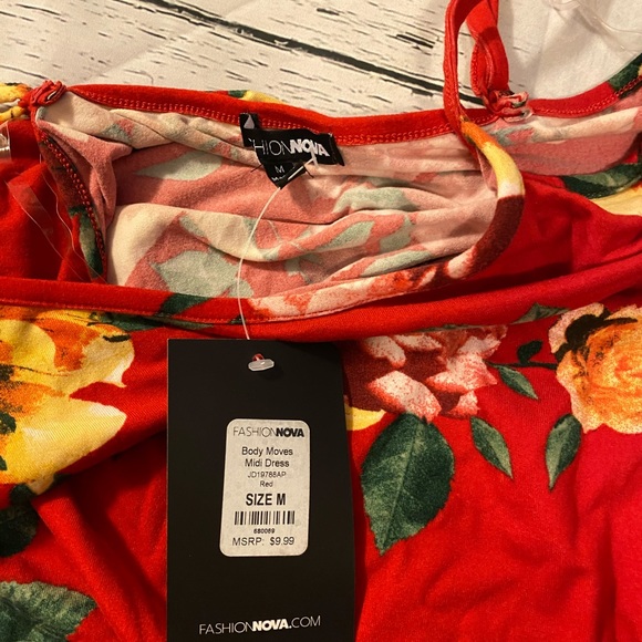 Fashion nova body moves midi dress - Picture 3 of 3